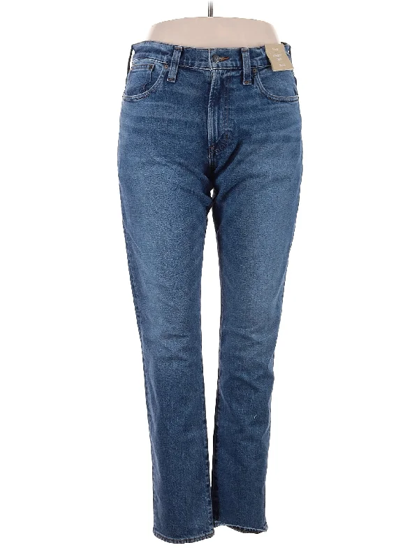 women's denim jeans for a casual FridayHigh-Rise Straight-leg Jeans in Medium Wash