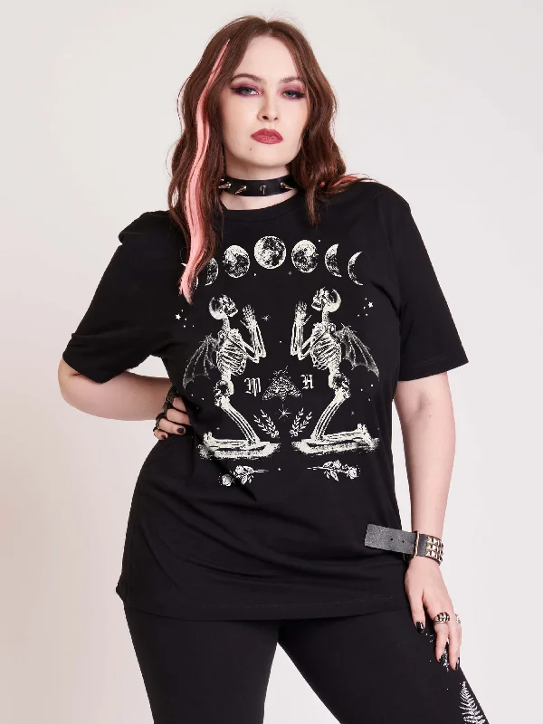 women's tops with bell sleevesPraying Skeleton T-shirt