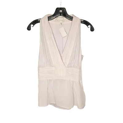 women's tops for those who want to wear versatile pieces that can be dressed up or downTop Sleeveless Basic By Banana Republic  Size: 6petite