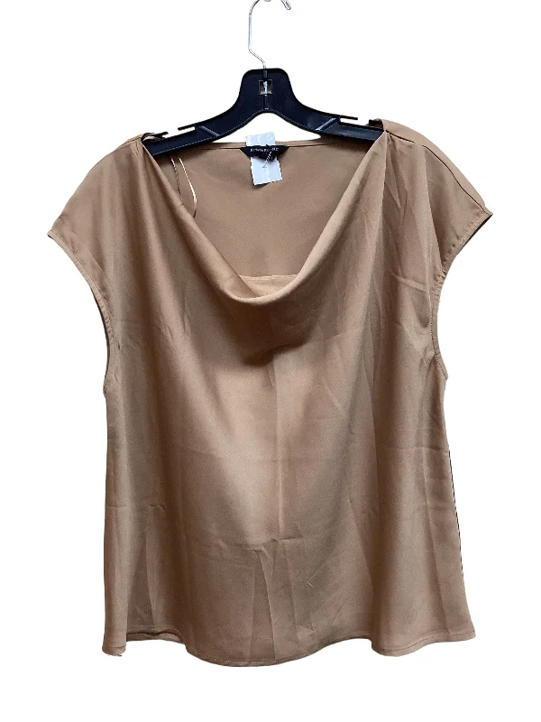 women's tops for those who want to make a bold fashion statement with their choice of topsTop Sleeveless By Banana Republic  Size: Xl