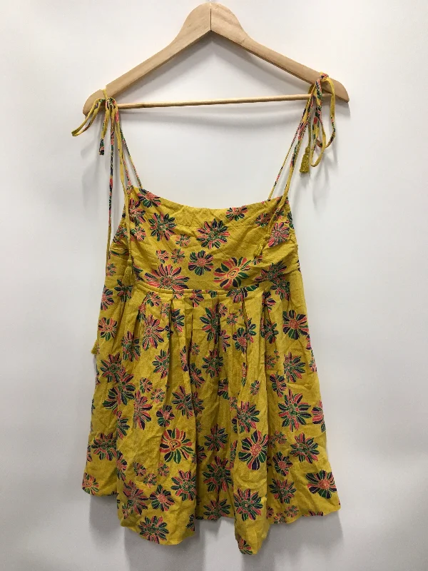 women's tops for vintage fashion enthusiastsTop Sleeveless By Free People  Size: S