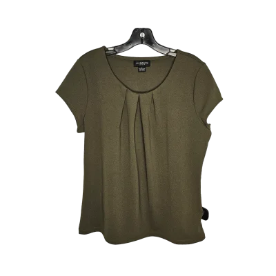 women's tops for those who want to add a pop of color to their outfitsTop Sleeveless By Liz Claiborne  Size: L