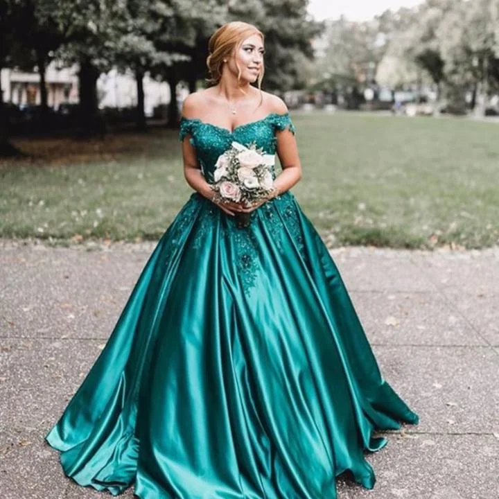 prom dresses with trainsOff Shoulder Emerald Green Sweetheart 16 Quince Dresses Satin Lace Prom Dress